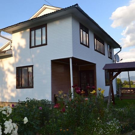 Villa Юрдар Iltsi Exterior foto